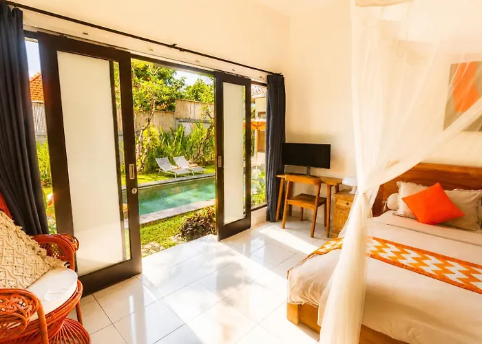 Taman Pangeran In Seminyak, 2br Large Pool, Tropical Garden In A Prime Location ! Villa